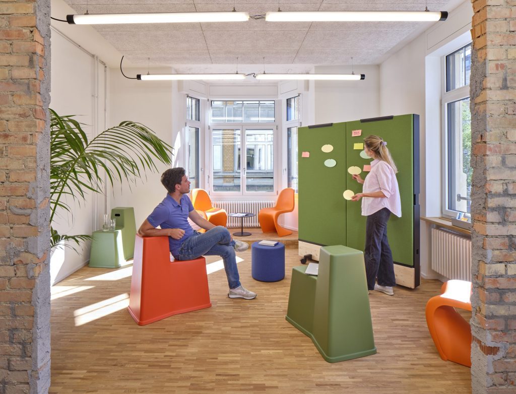 Flexible workplaces as a success factor in the modern working world Novu Office Flexible workstations