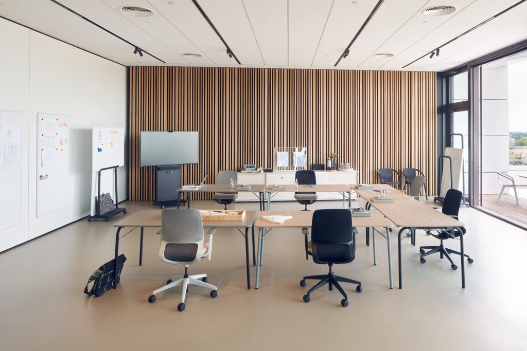 Ergonomics at the workplace - luxury or necessity? Novu Office Ergonomics at the workplace