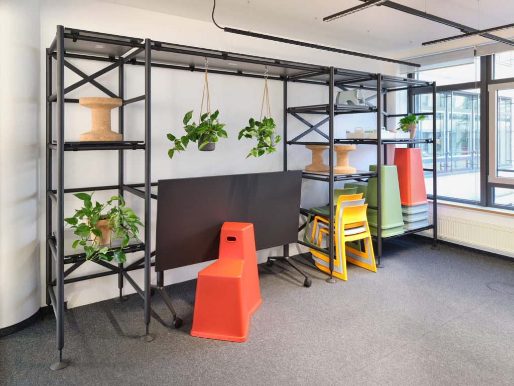 Furnish sustainably with used office furniture and save costs at the same time Novu Office Used office furniture